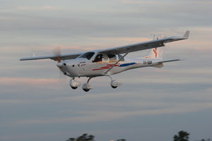 avion de tourisme 4 places / monomoteur / moteur 4 temps / de tourisme