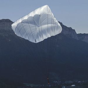 parachute d'urgence