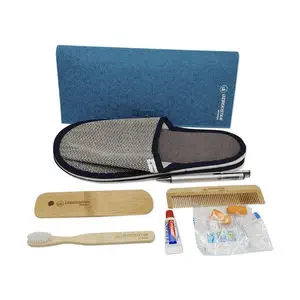Kit d'équipements BRIC'S Qatar Airways classe affaires sac de