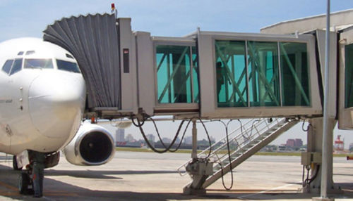 Passerelle d'embarquement pour passagers - ADELTE - avec des parois vitrées / pour le nez de l'appareil