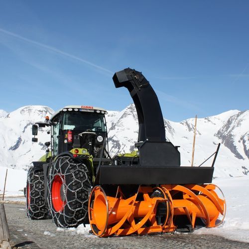 Souffleuse à neige autotractée - FS 110 T - AEBI SCHMIDT HOLDING AG - à deux étages / pour aéroport