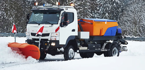 Déverglaceuse pour piste d'aéroport - Syntos series - AEBI SCHMIDT HOLDING AG - épandeur