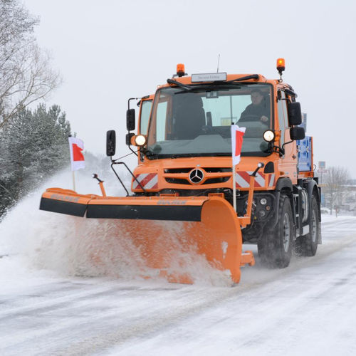 Chasse-neige pour piste d'aéroport - Wingx  - BUCHER MUNICIPAL - à lame inclinable