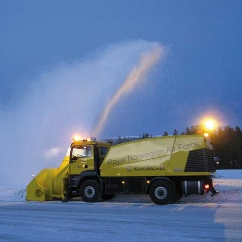 Souffleuse à neige montée sur camion - G2  - KAHLBACHER MACHINERY GMBH - pour la piste