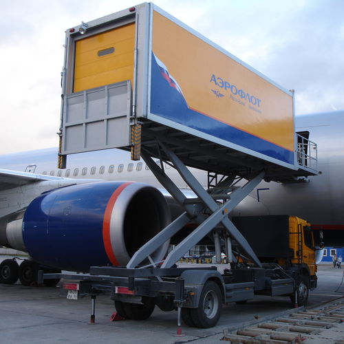 Véhicule hôtelier pour aéroport - AL 10/14 - LAS-1 COMPANY LTD. - avec unité de réfrigération