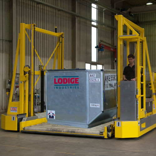 Chargeur élévateur à colonne - FlexLoader series - LÖDIGE SYSTEMS GMBH - pour le fret / pour aéroport