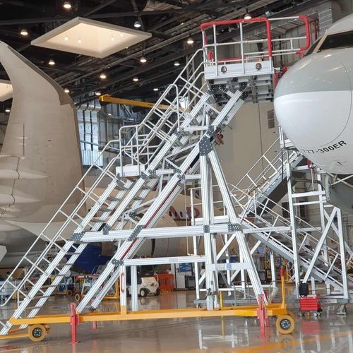 Plateforme d'accés pour avion - MAKRO AERO - pour le fuselage / mobile