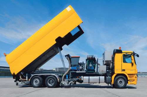 Machine de nettoyage pour piste d'aéroport - ARC 2400® - SMETS TECHNOLOGY GMBH - montée sur camion / pour nettoyage de surface / pour enlèvement de caoutchouc