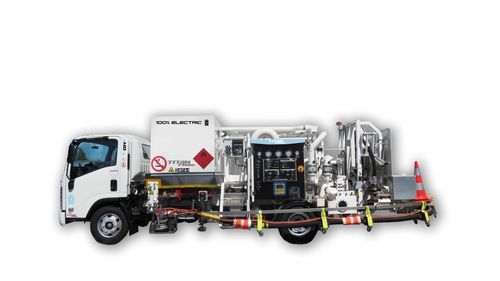 Distributeur de carburant pour aéroport - LES + TITAN AERO - TITAN AVIATION - avec plate-forme élévatrice / avec filtre