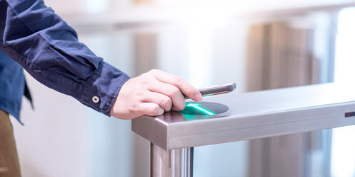 Couloir rapide avec lecteur de carte - Materna IPS - avec lecteur de cartes d'embarquement / pour aéroport