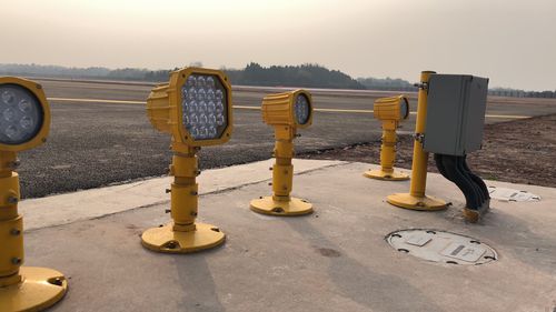 Feu d'approche - AES AIRFIELD EQUIPMENT & SERVICES SL - pour aéroport / à LED / à éclat