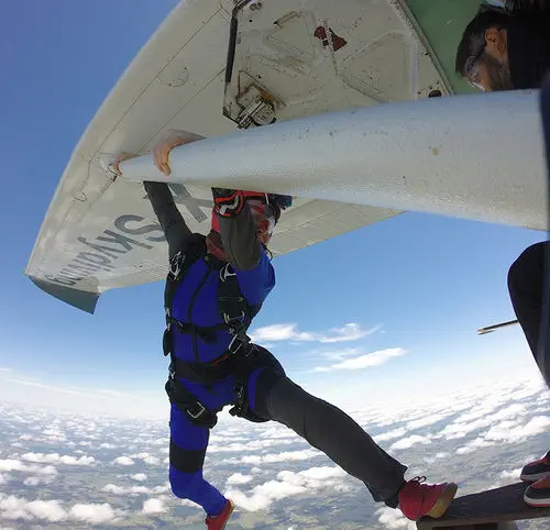 Wingsuit - La passion de Cath Vaillancourt-Roy - Parachute Voltige