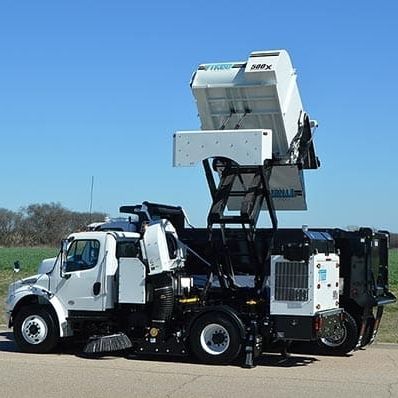 Balayeuse pour aéroport - 500x® - TYMCO, Inc. - sur camion