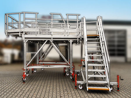 Plateforme d'accés pour avion - ALTEC Aluminium Technik GmbH - pour la queue de l'appareil / mobile