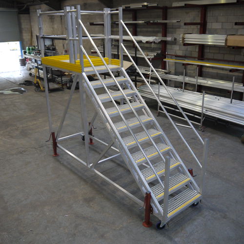 Plateforme d'accés pour avion - Aircraft Fuelling Steps - JASPER PRODUCTS LTD - pour hélicoptère / pour les moteurs / mobile