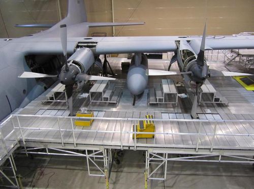 Échafaudage pour avion - Instant UpRight Ltd - pour le fuselage / pour les ailes / fixe