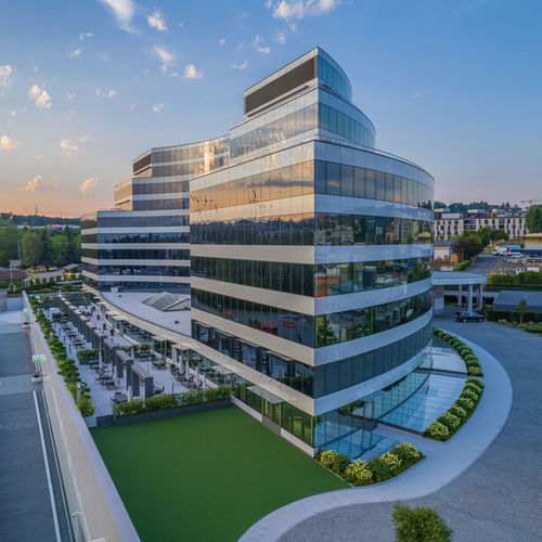 Panneau en verre pour aéroport - SAGEGLASS HARMONY™ - SageGlass Europe & Moyen Orient - intelligent / pour façade / transparent