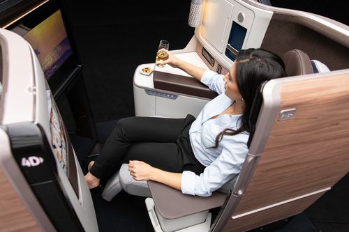 Siège pour cabine d'avion - Ascent - Adient Aerospace - pour passagers / pour business class / avec accoudoirs