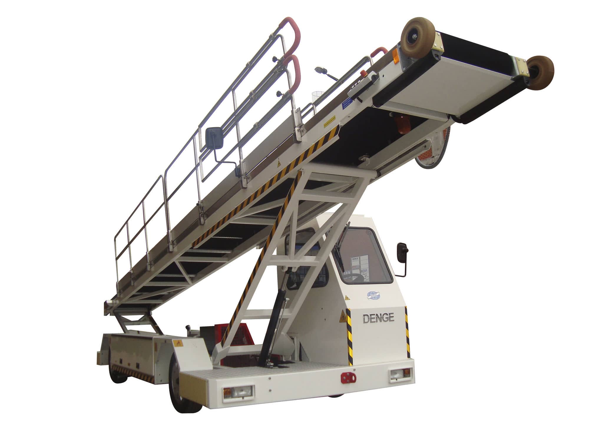 Selfpropelled baggage belt loader SC3775E DENGE AIRPORT