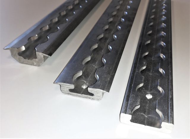 Air cargo aeronautical rail - 40 456-10 - GPI FORANKRA - surface ...