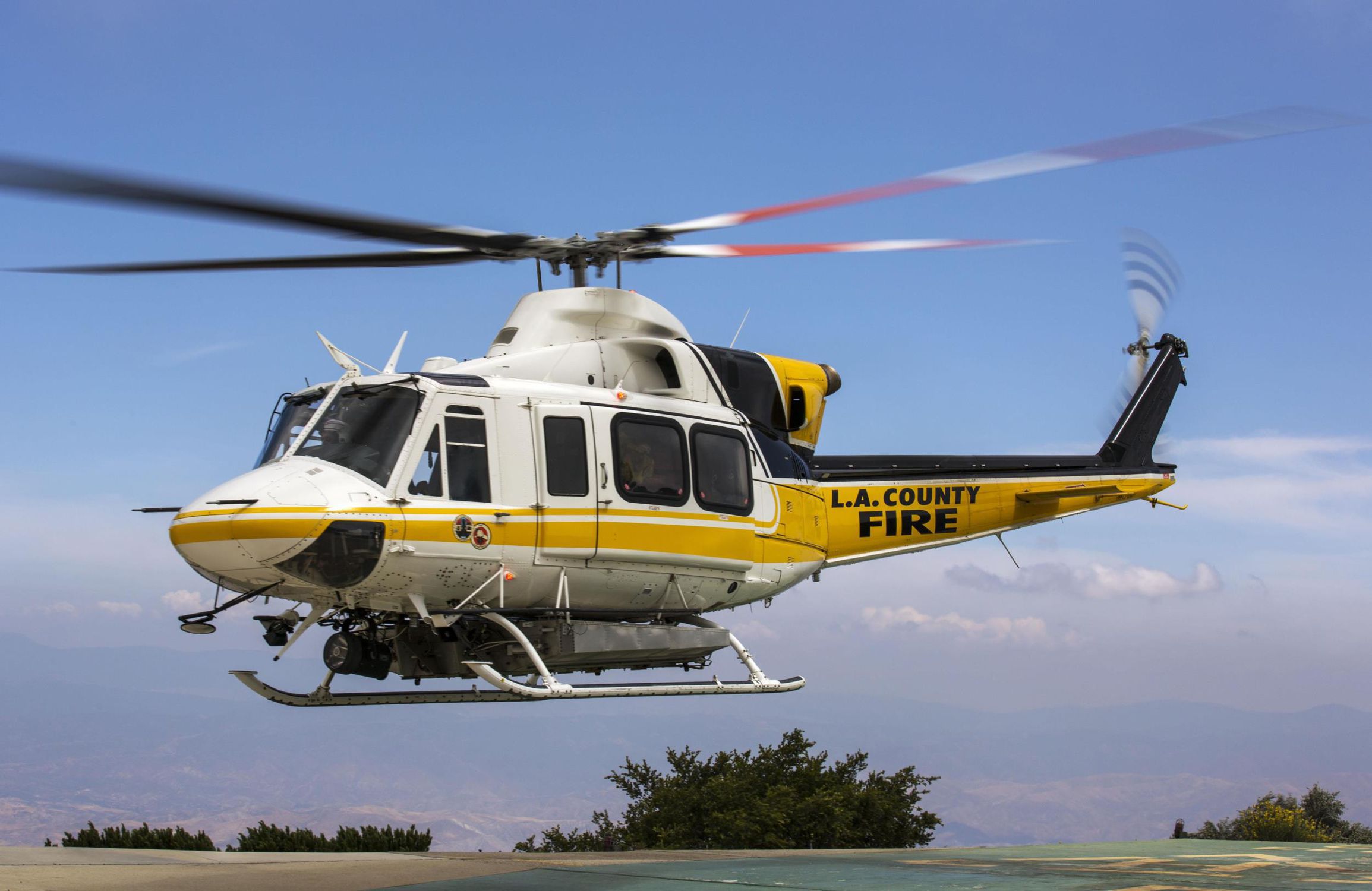 11 Pers Helicopter Bell 412epi Bell Helicopter Passenger Transport Business Medical Evacuation 11 Pers Helicopter Bell 412epi Bell Helicopter Passenger Transport Business Medical Evacuation