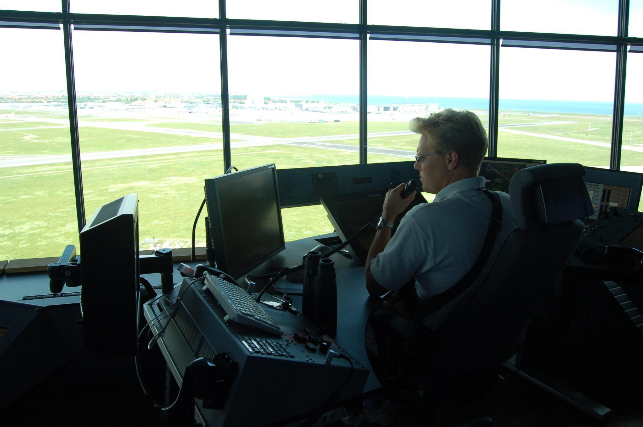 Airport control tower - TopSky - THALES - ATC