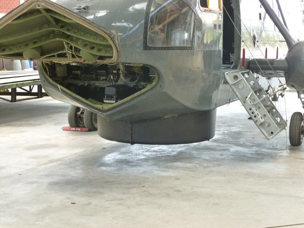 Surveillance radar ESCAN Caledonian Airborne Systems Ltd for