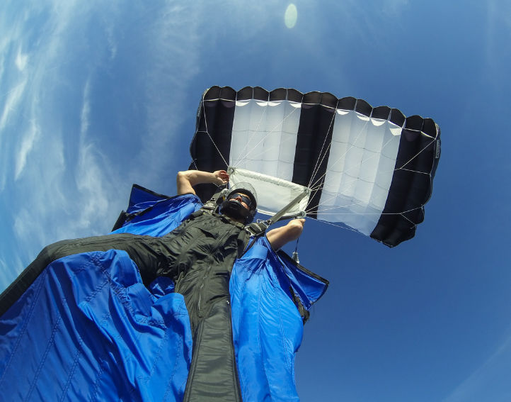 Performance parachute Proxy series Performance Designs mountain