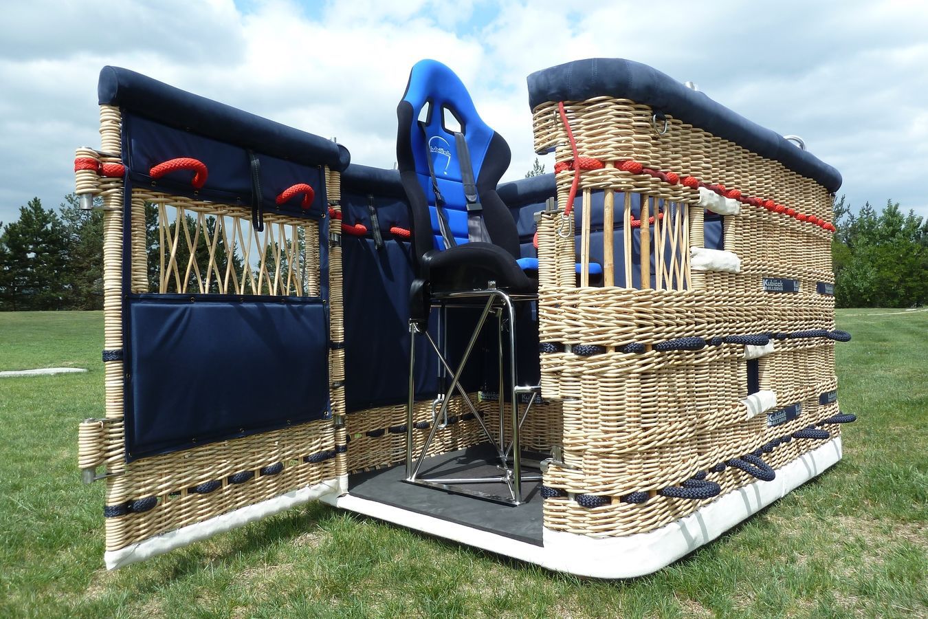 hot air balloon toy basket