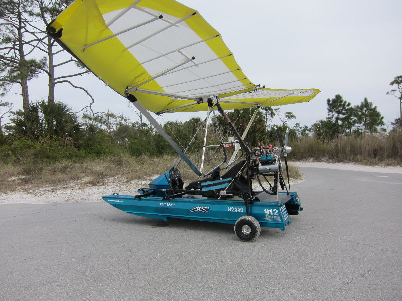 Singleseat ultralight trike The AIRTIME AIRCRAFT piston