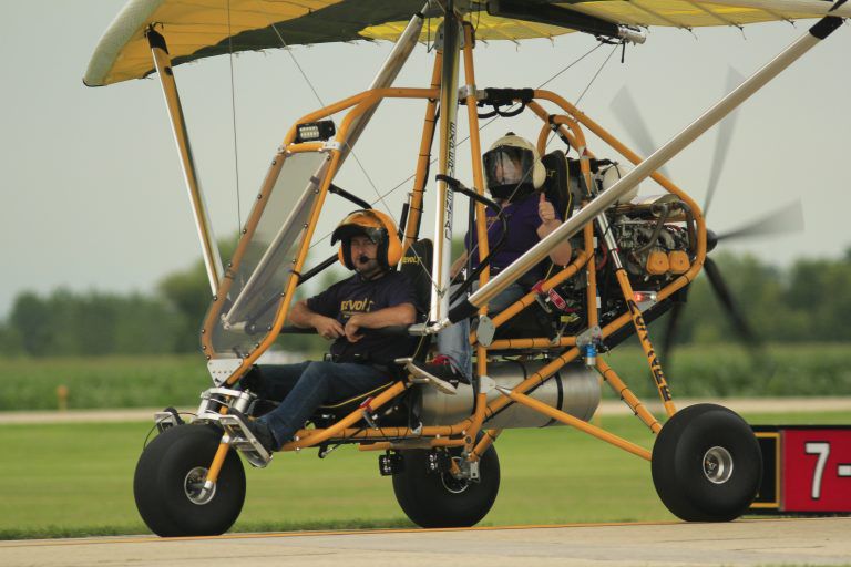 Twoseater ultralight trike aircraft REVOLT REVO Evolution Aircraft