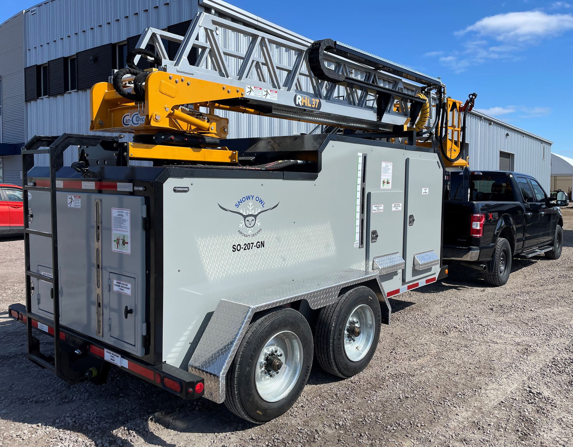 Aircraft deicer SO207GN Snowy Owl Aircraft deicers CamConcept