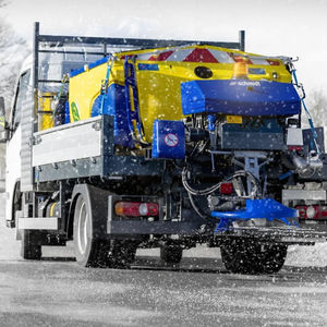 airport runway deicer