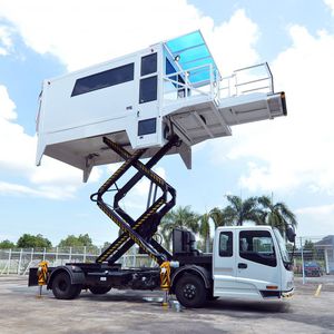 self-propelled ambulift / for airports