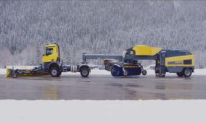 self-propelled snow blower