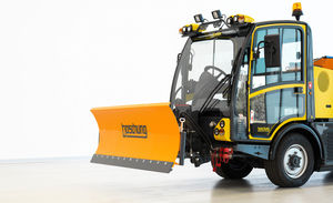 self-propelled snow blower