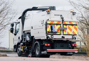 airport sweeper