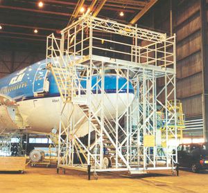 Fuselage docking system - CUSTERS HYDRAULICA BV - nose / tail / wing