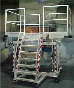 cargo hold access platform