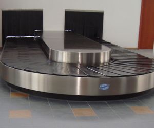 scale baggage carousel