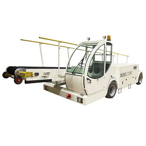 self-propelled belt loader / for airports