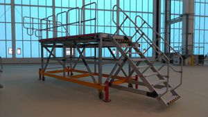 engine access platform