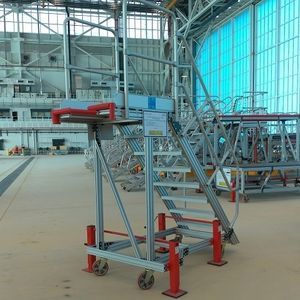 maintenance stepladder