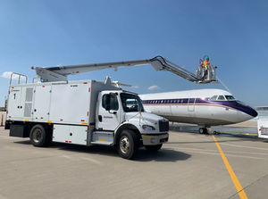 Aircraft deicing truck and equipment - Polar Aircraft Deicer