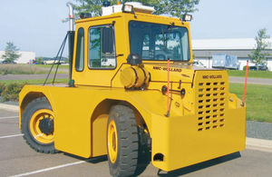tow tractor / multi-use / with towbar / for aircraft