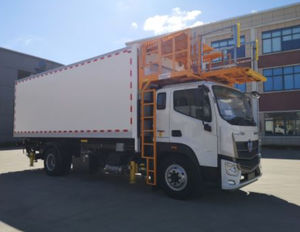airport catering truck