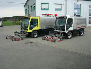 airport runway cleaning machine