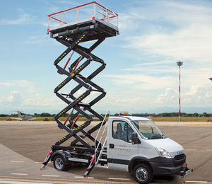 scissor high loader / for cargo / for airports