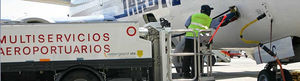 self-propelled lavatory truck / for airports