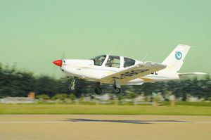 4-seater private plane